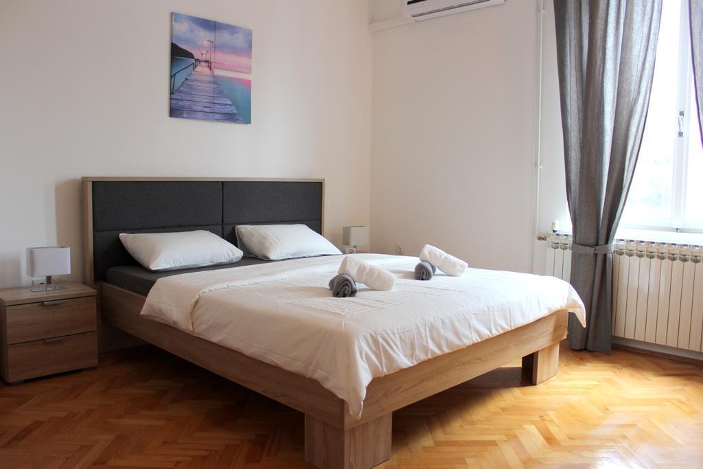 Apartment & Room'S Anni Zadar Exteriör bild