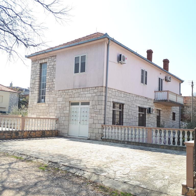 Apartment & Room'S Anni Zadar Exteriör bild