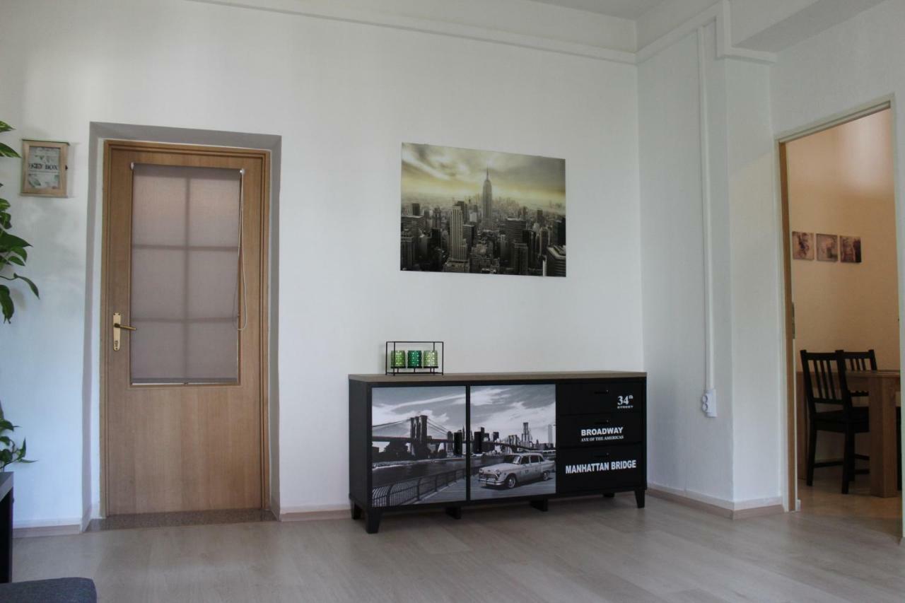Apartment & Room'S Anni Zadar Exteriör bild